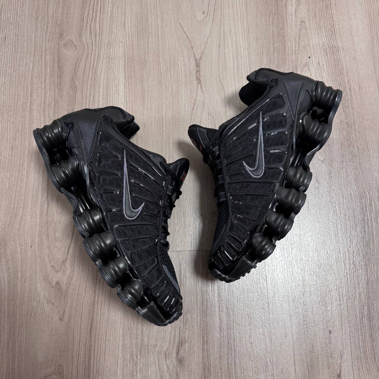 Zapatilla Shox Negras