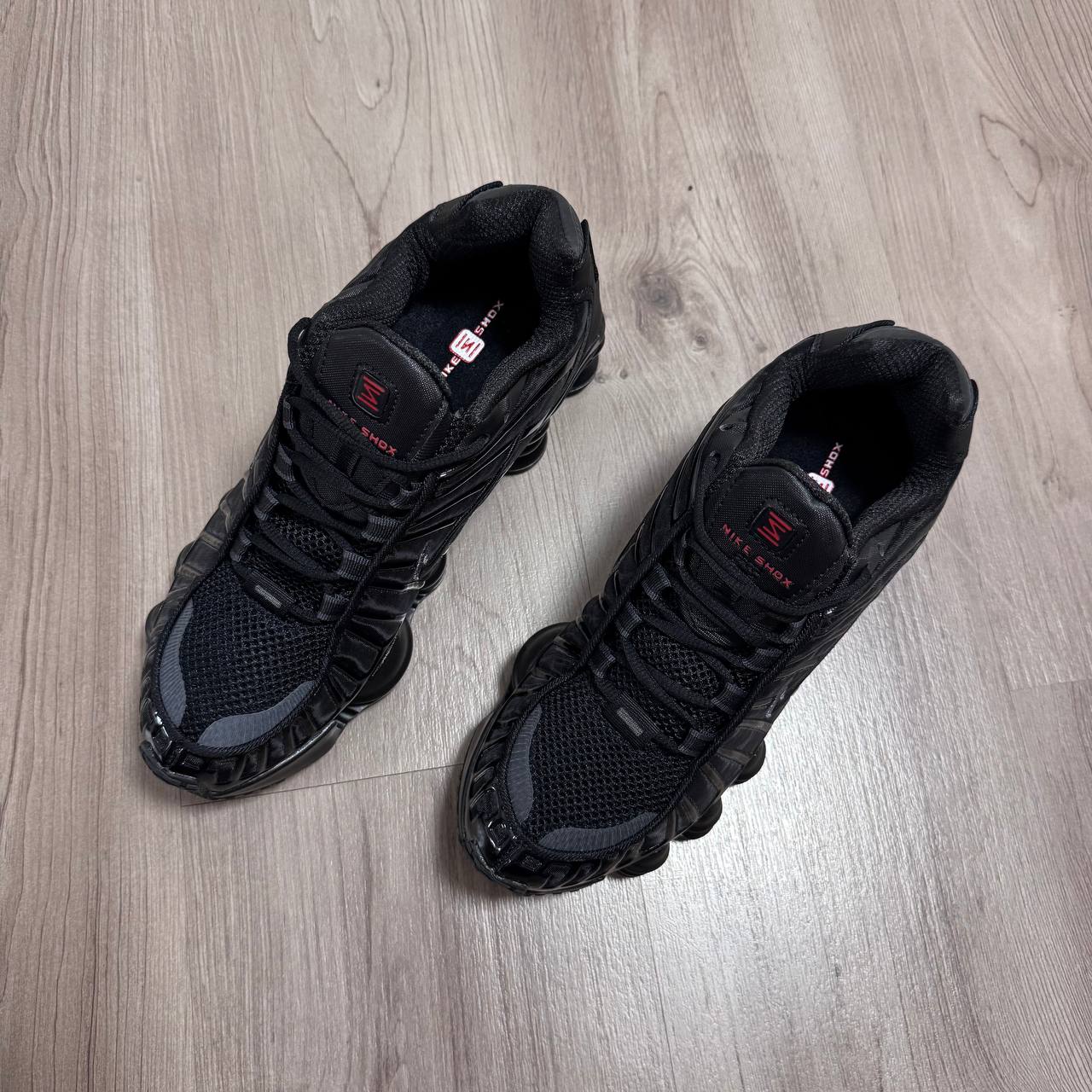 Zapatilla Shox Negras