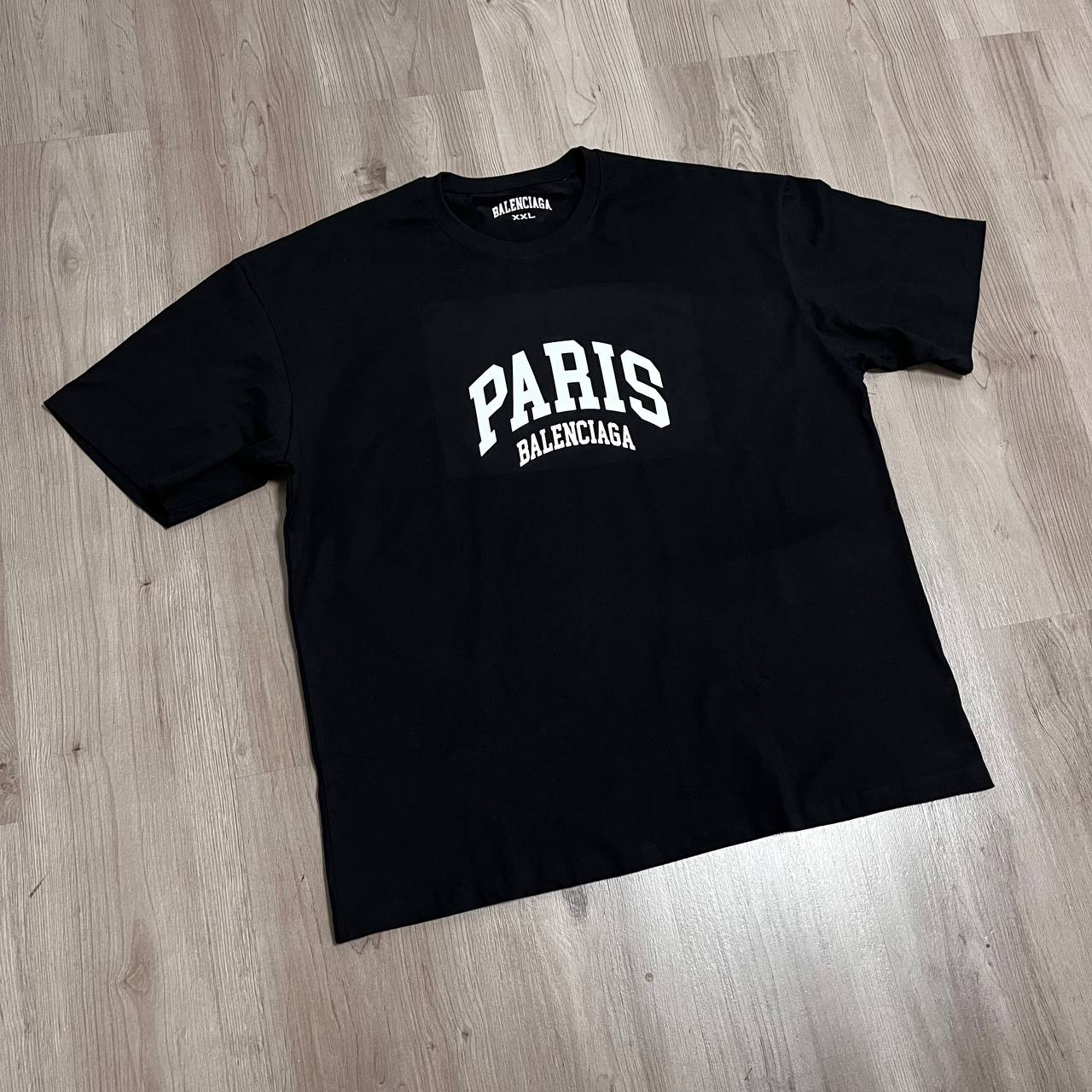 Camiseta Oversize Balenciag negra