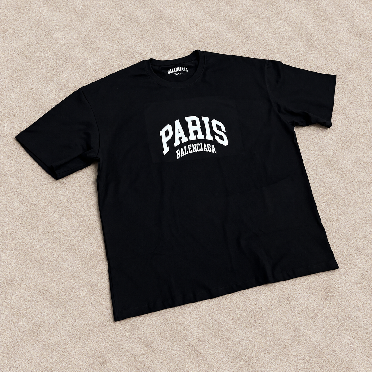 Camiseta Oversize Balenciag negra