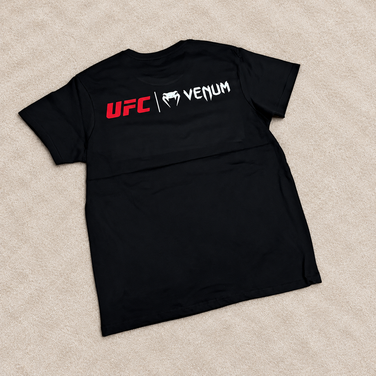 Camiseta Venum UFC negra