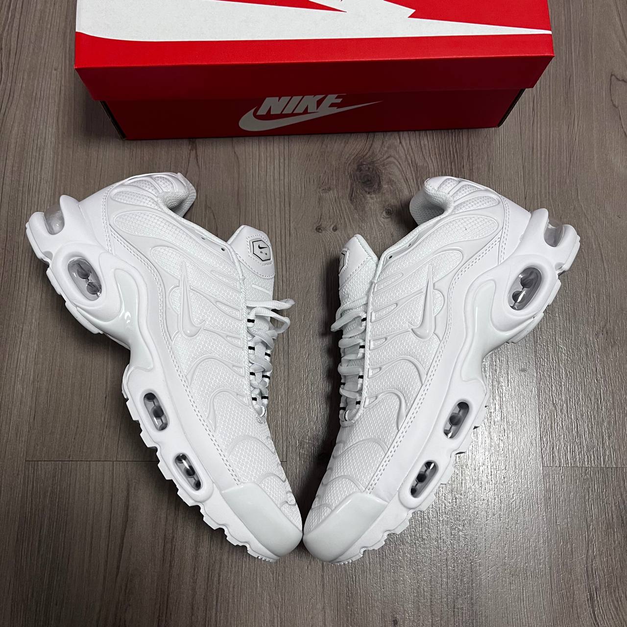 Zapatilla TN Blancas