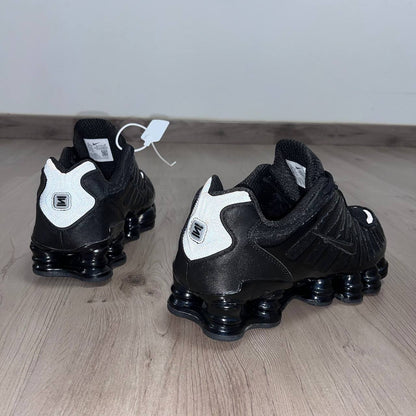 Zapatilla Shox Negras Reflectante