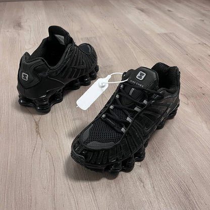 Zapatilla Shox Negras Reflectante