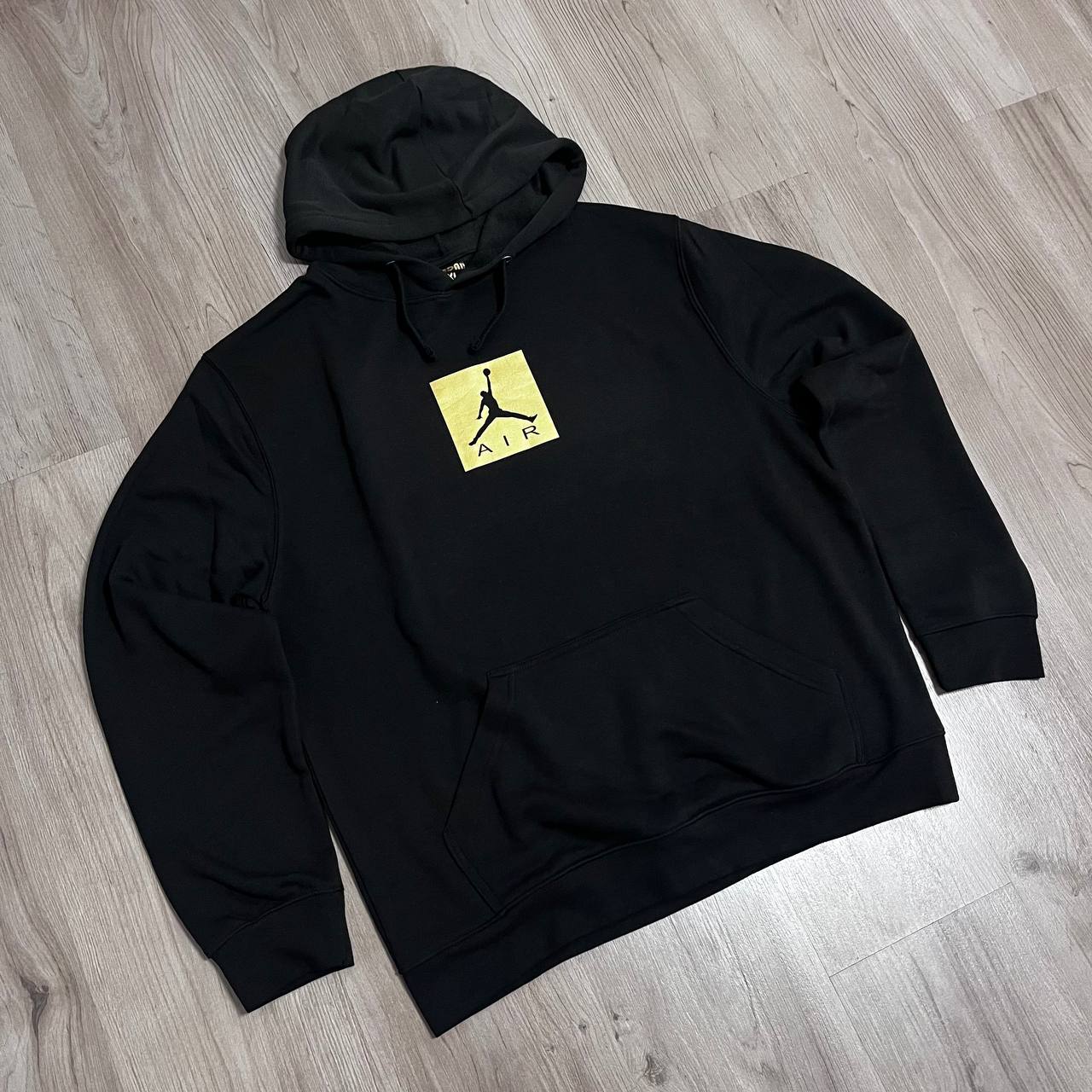 Sudadera Nik negra