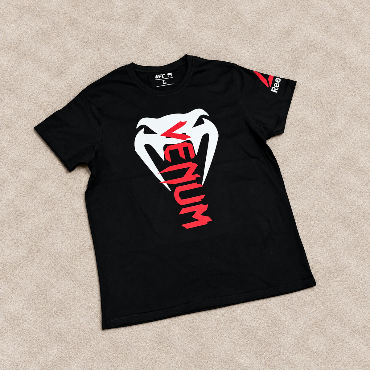 Camiseta Venum UFC negra