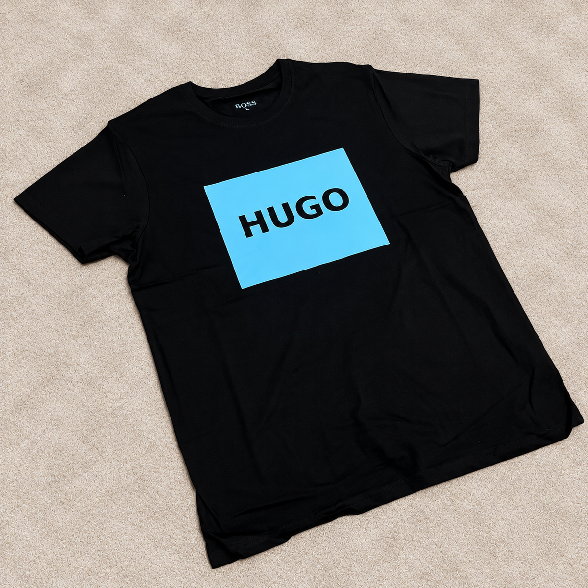 Camiseta hugo negra