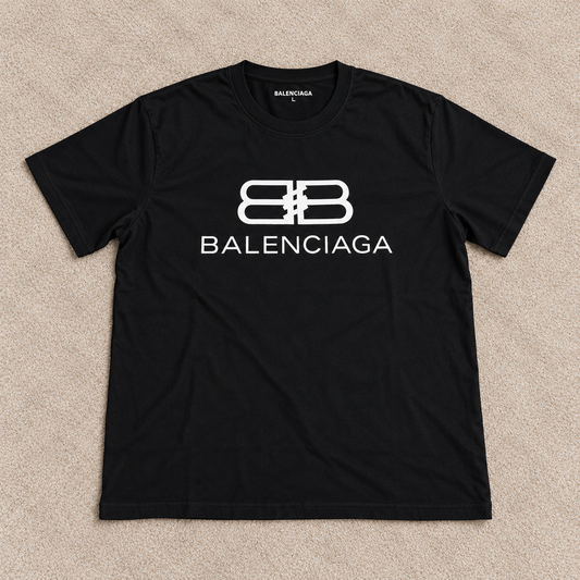 Camiseta Balenciag negra