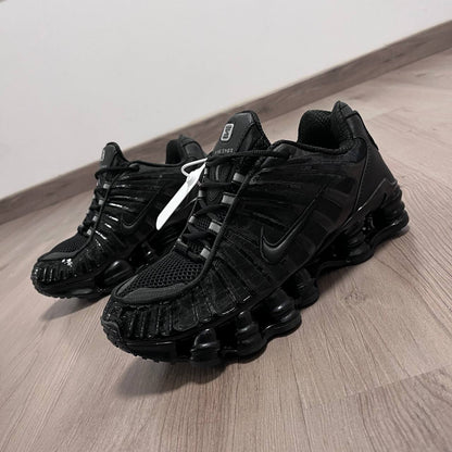 Zapatilla Shox Negras Reflectante