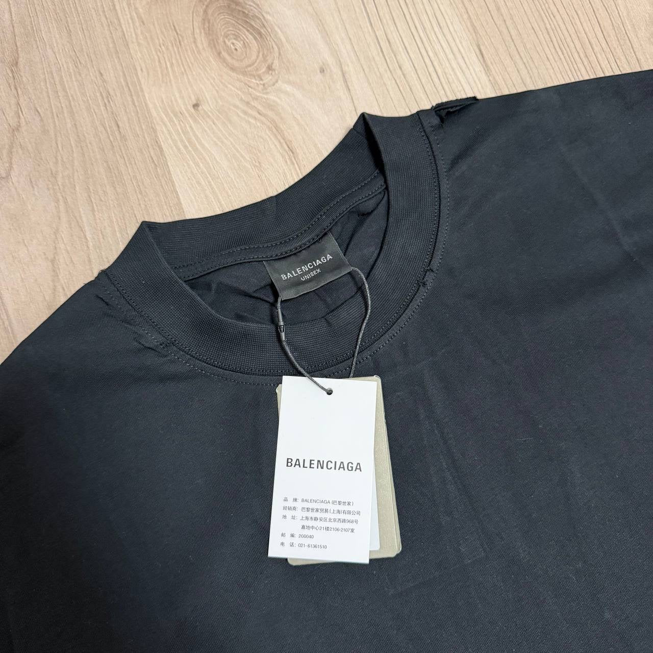 Camiseta Balenciag PREMIUM negra