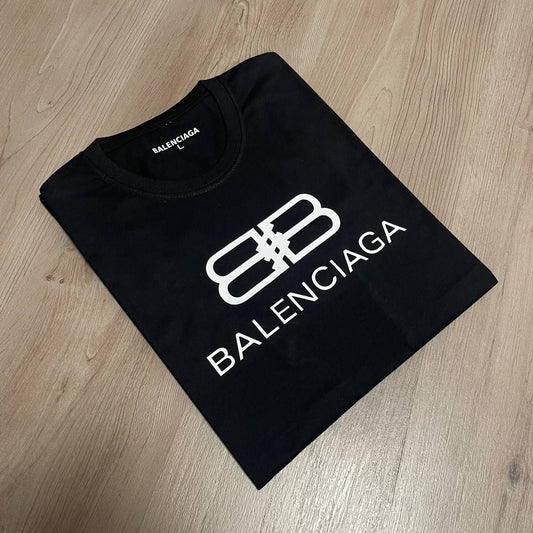 Camiseta Balenciag negra